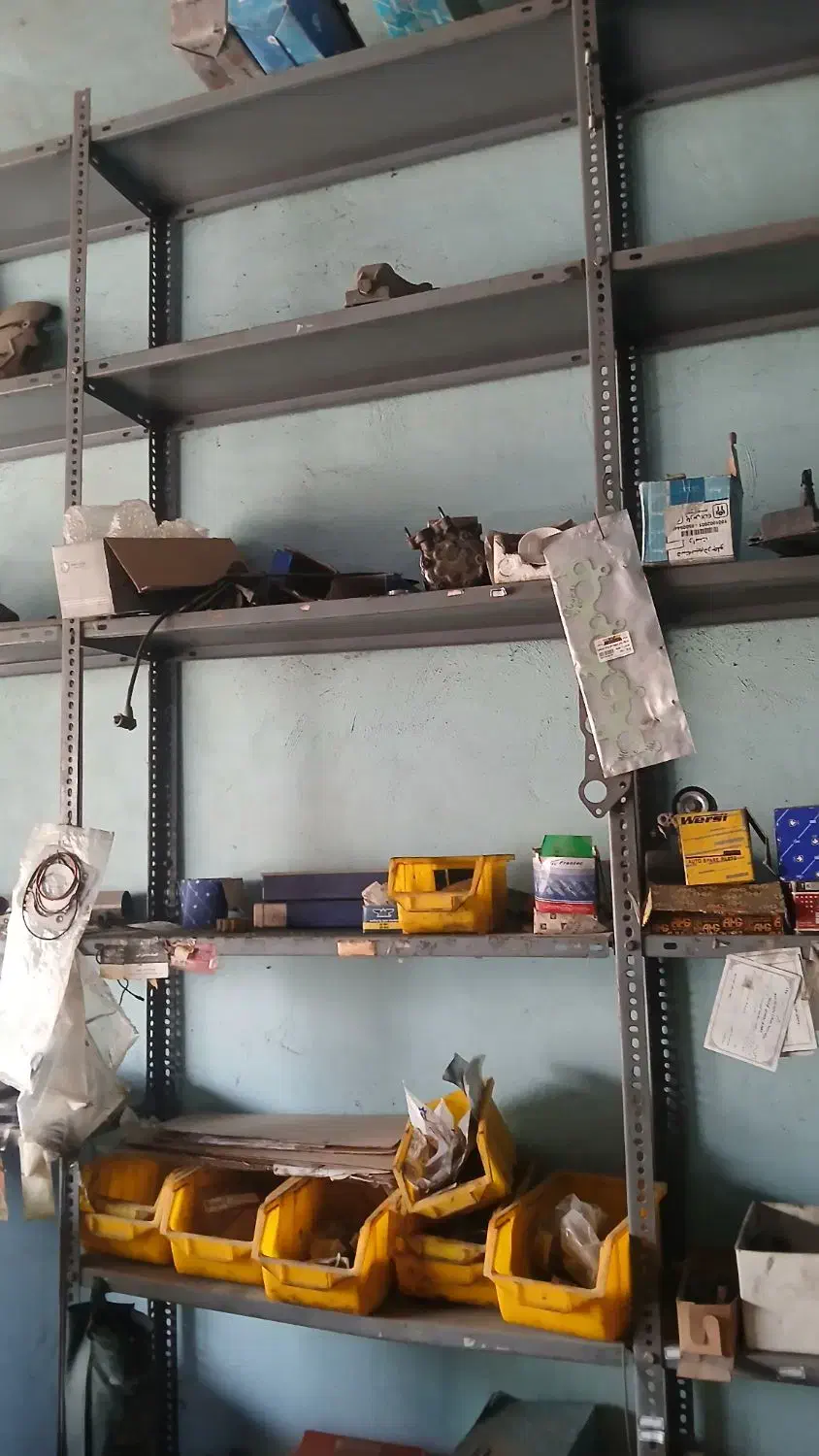 فروش قفسه فلزی با پایه و پیچ و مهره|کتابخانه، شلف، قفسه‌های دیواری|نوشهر, |دیوار