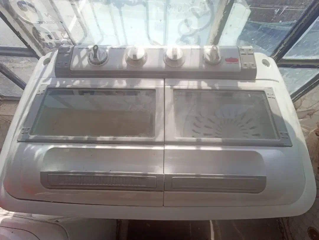 لباسشویی 9 کیلو و مینی واش 5 کیلو در حد نو|ماشین لباسشویی و خشک‌کن لباس|زهک, |دیوار