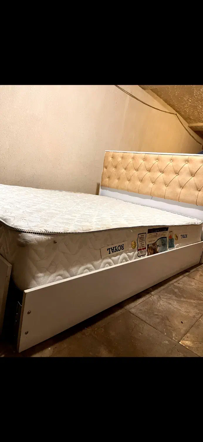 تخت خواب دو نفره|تخت و سرویس خواب|لاهیجان, شهرک سلمان فارسی|دیوار