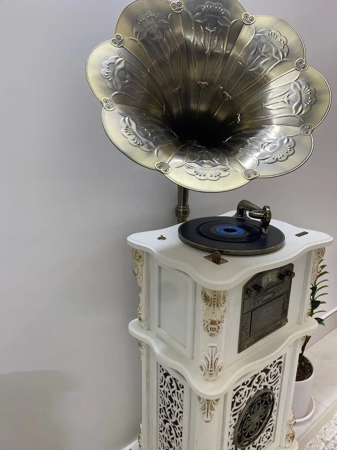 گرامافون مبله شیپور فلزی برند لاکچری|سیستم صوتی خانگی|آمل, |دیوار