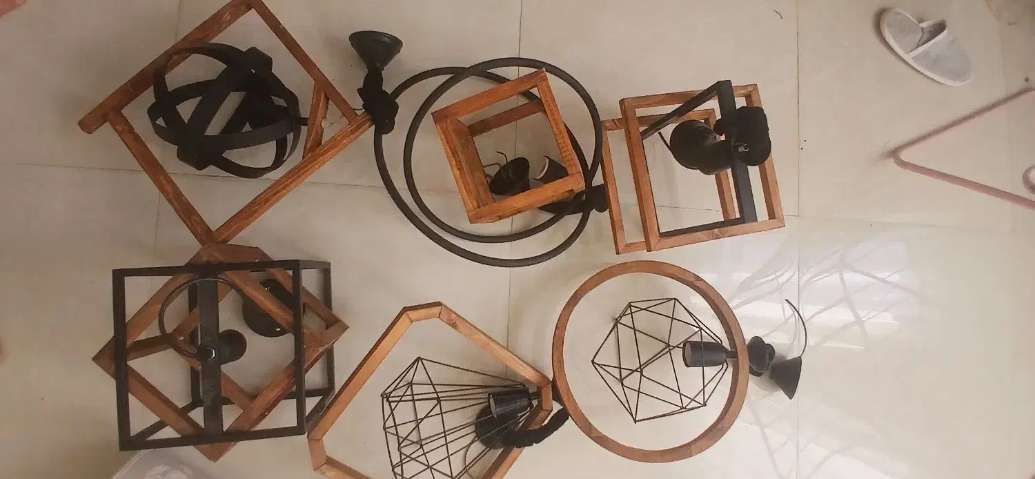 لوستر چوبی فلزی|لوستر و چراغ آویز|اندیشه, شهرک صدف|دیوار