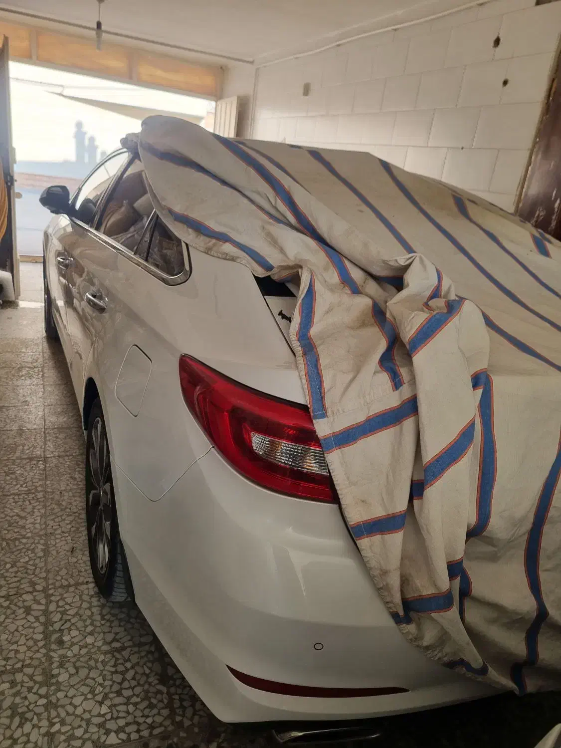 سوناتا ۲۰۱۵ بنزینی استثنایی|خودرو سواری و وانت|اصفهان, کوی امیریه|دیوار