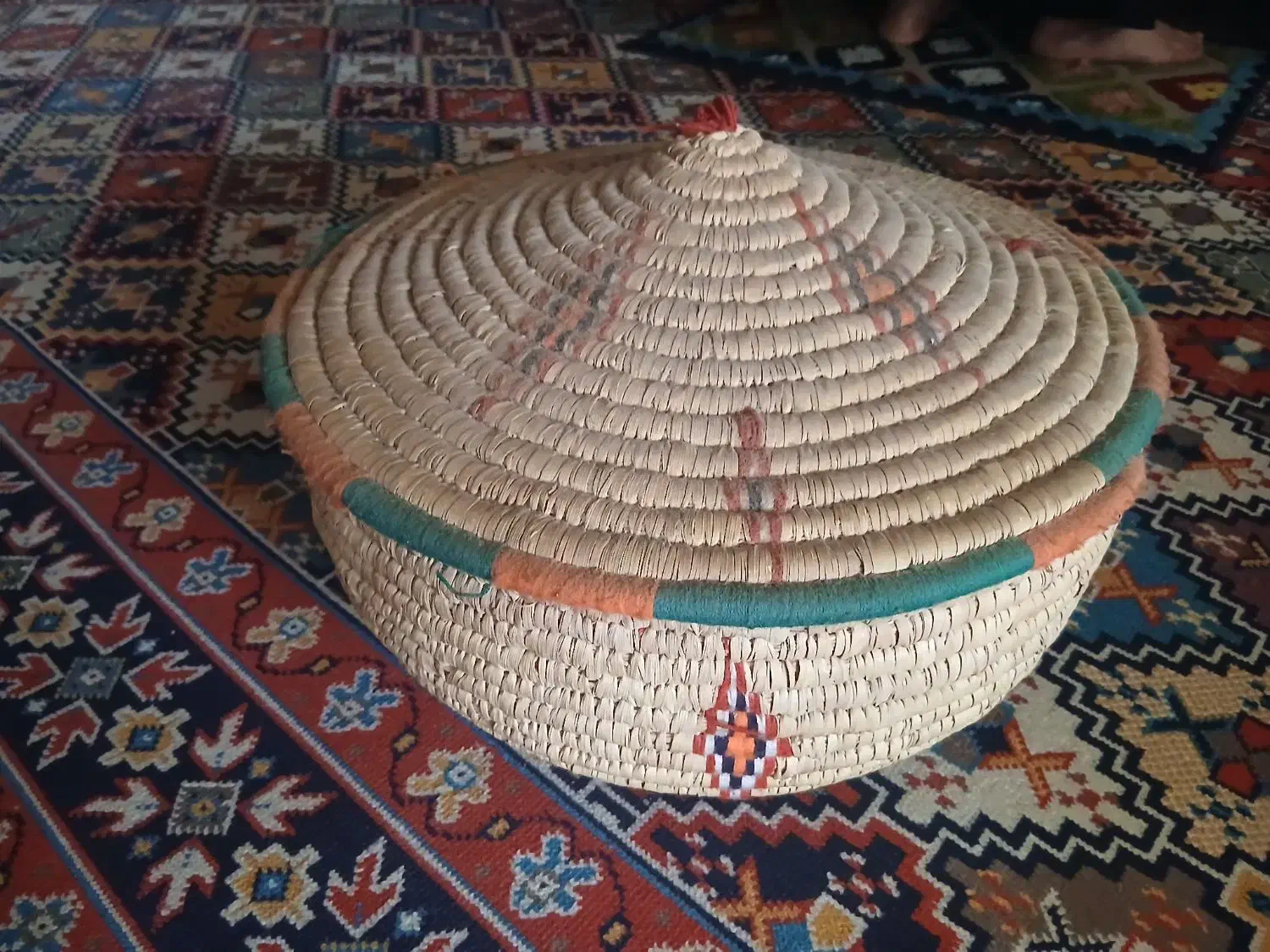 سبد حصیری|صنایع دستی و سایر لوازم تزئینی|اصفهان, کوجان|دیوار