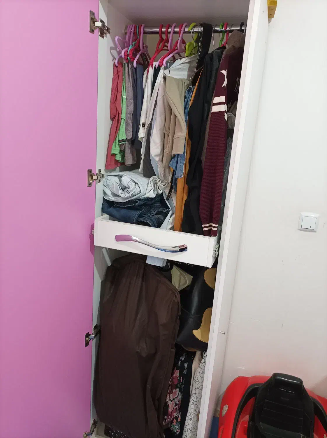 کمد سه تکه نوجوان|جاکفشی، کمد، دراور|خمینیشهر, |دیوار