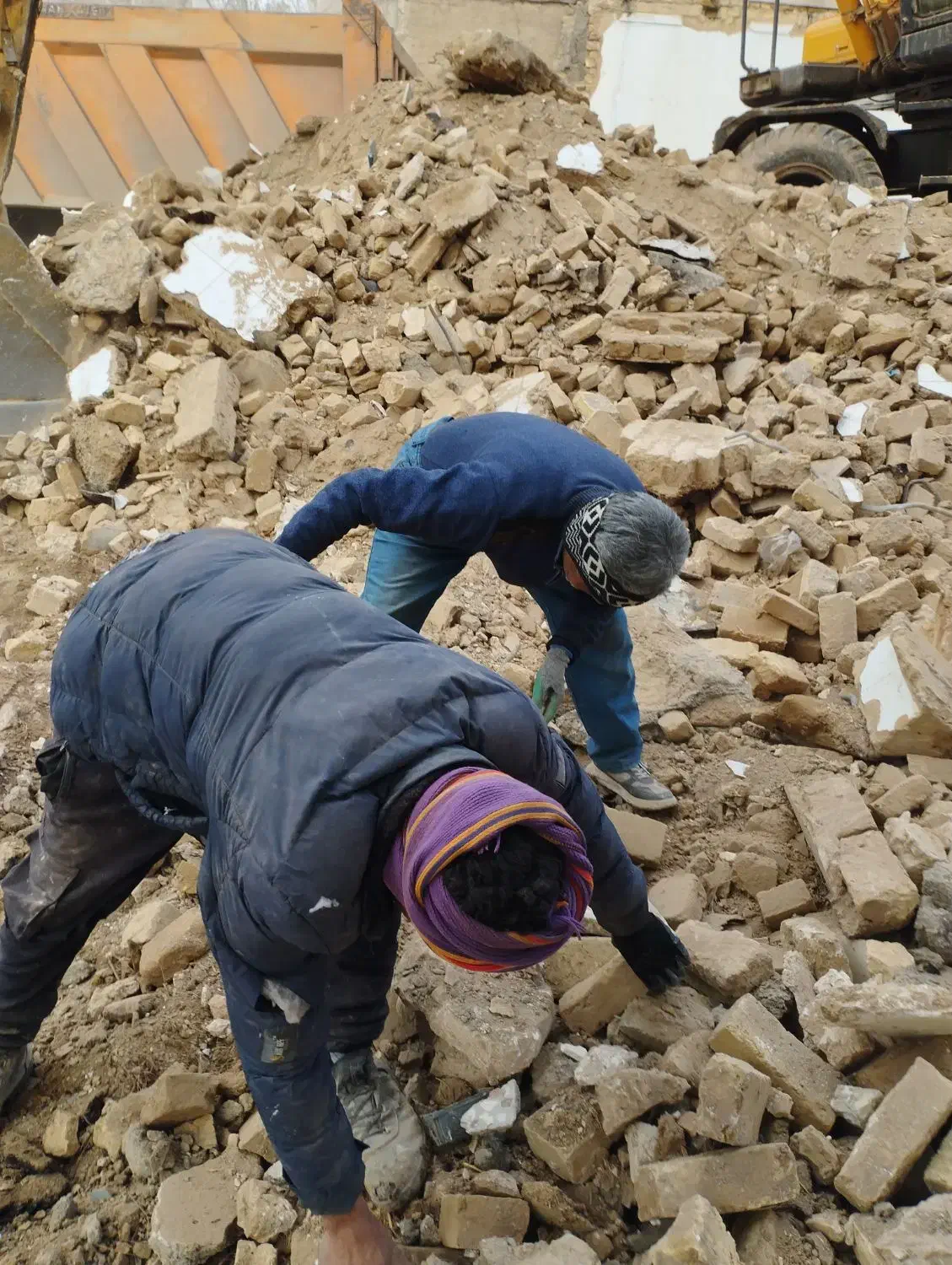 تمامی تخریبات پذیرفته میشود|خدمات پیشه و مهارت|نیشابور, شهرک قدس|دیوار