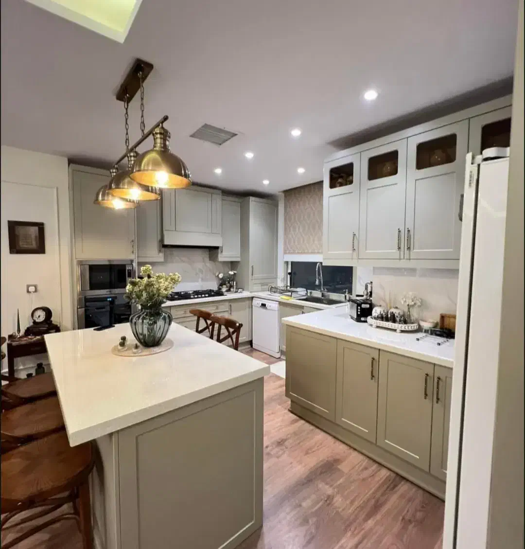 ۱۰۵ متر/ورودی از لابی مبله/مشاعات آبی فعال