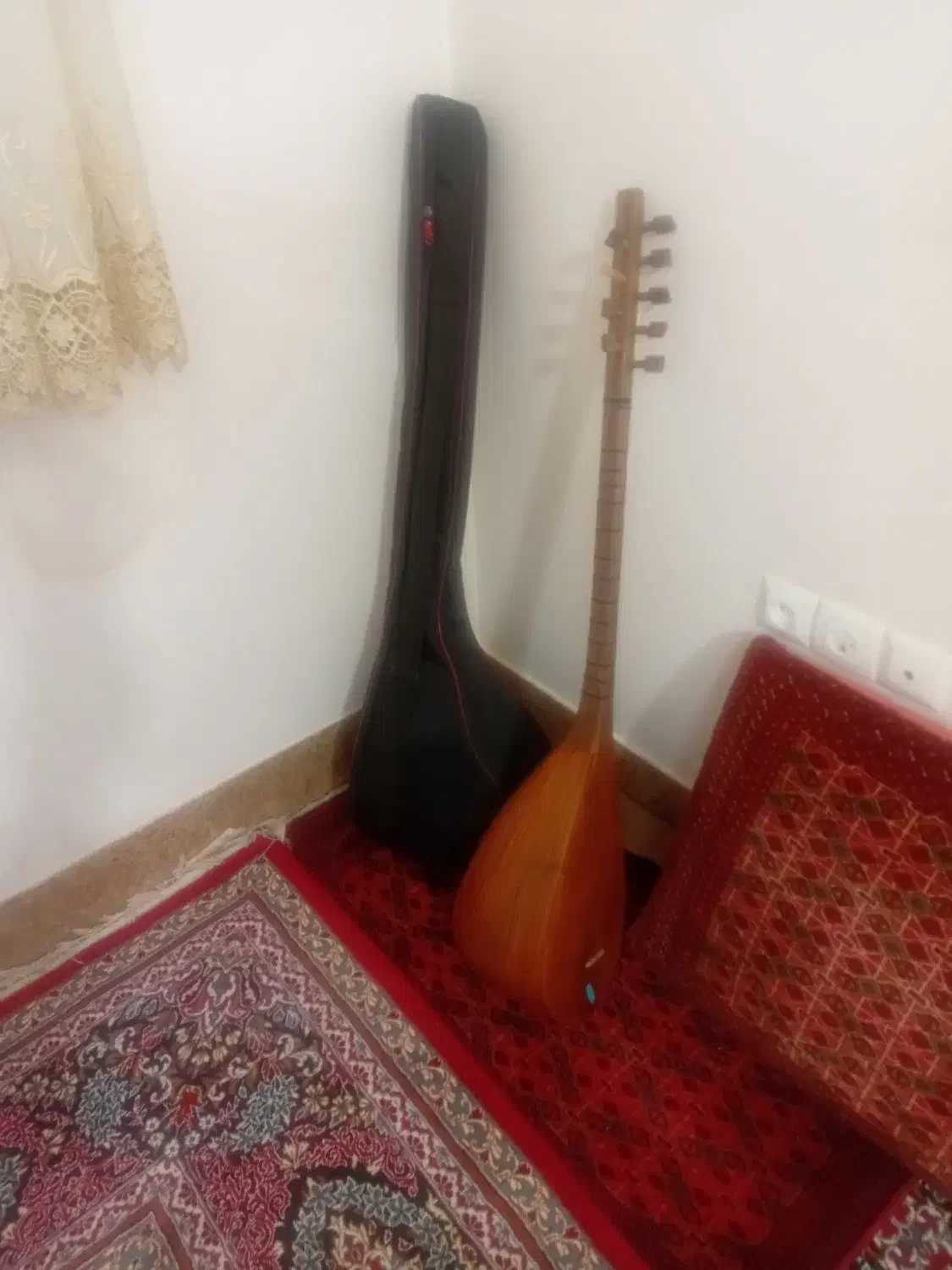 ساز قوپوز|سازهای سنتی|زنجان, |دیوار