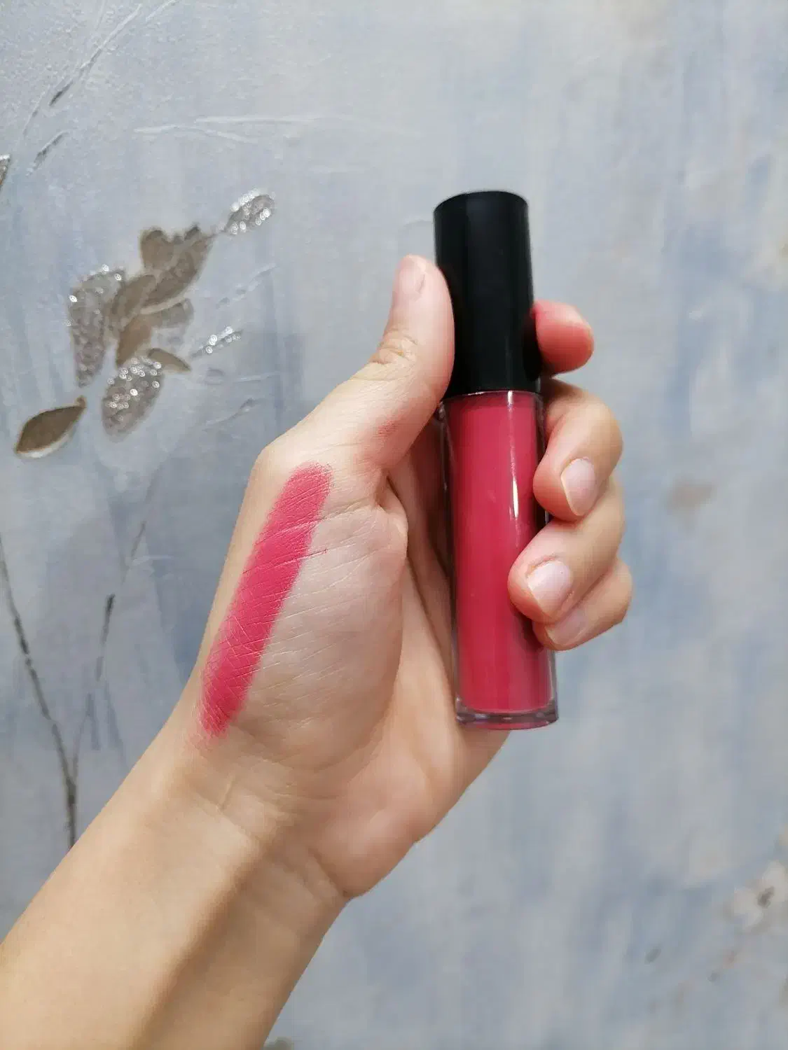 رژ لب های ارگانیک آوین بیوتی|آرایشی، بهداشتی، درمانی|تربتحیدریه, قائم|دیوار