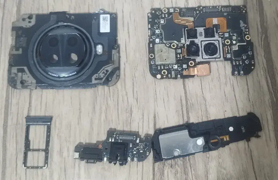 قطعات موبایل|لوازم جانبی موبایل و تبلت|نمین, |دیوار