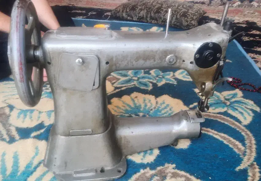 چرخ خیاطی|چرخ خیاطی و ریسندگی|رومشکان, |دیوار