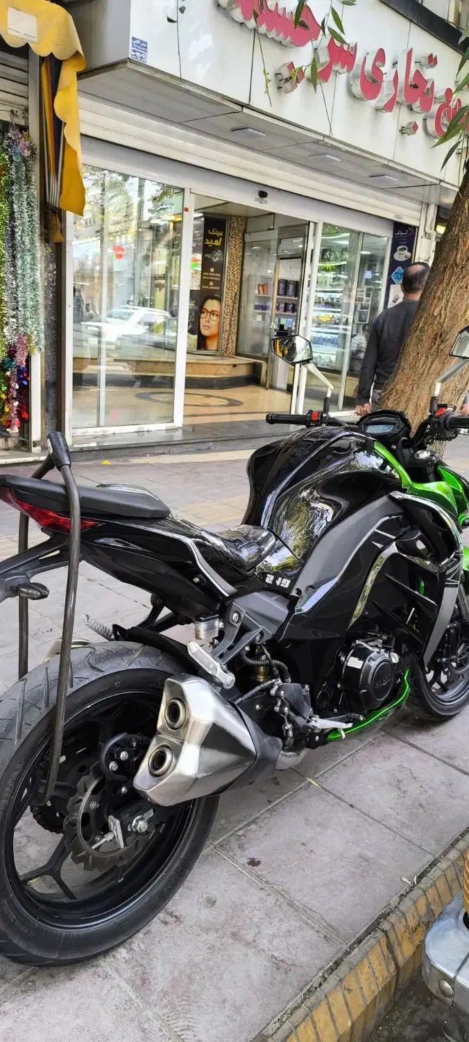 موتور هایپرو طرح z1000|موتورسیکلت|بوکان, |دیوار