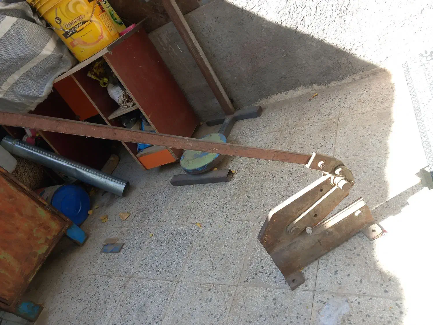 قیچی ورق بر|ابزارآلات|الیگودرز, |دیوار