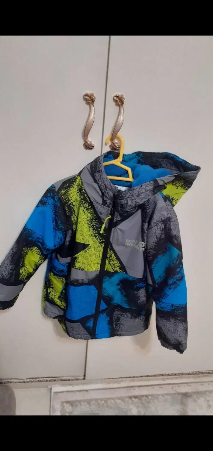 تعدادی لباس بچگانه برند درحدنو|کفش و لباس بچه|کرج, گوهردشت|دیوار