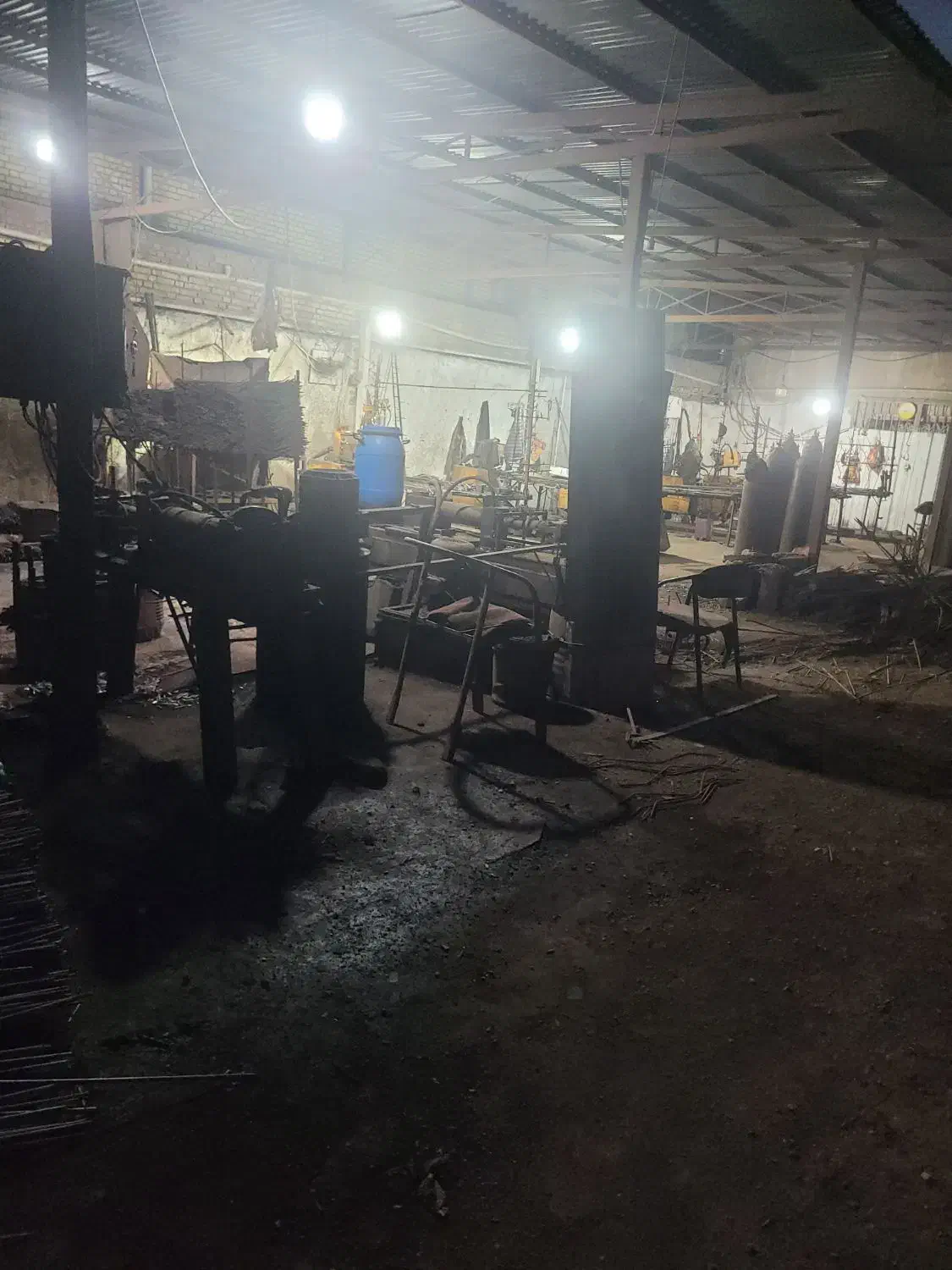 به یک جوشکار co2 نیازمندیم|استخدام صنعتی، فنی، مهندسی|بهارستان, |دیوار