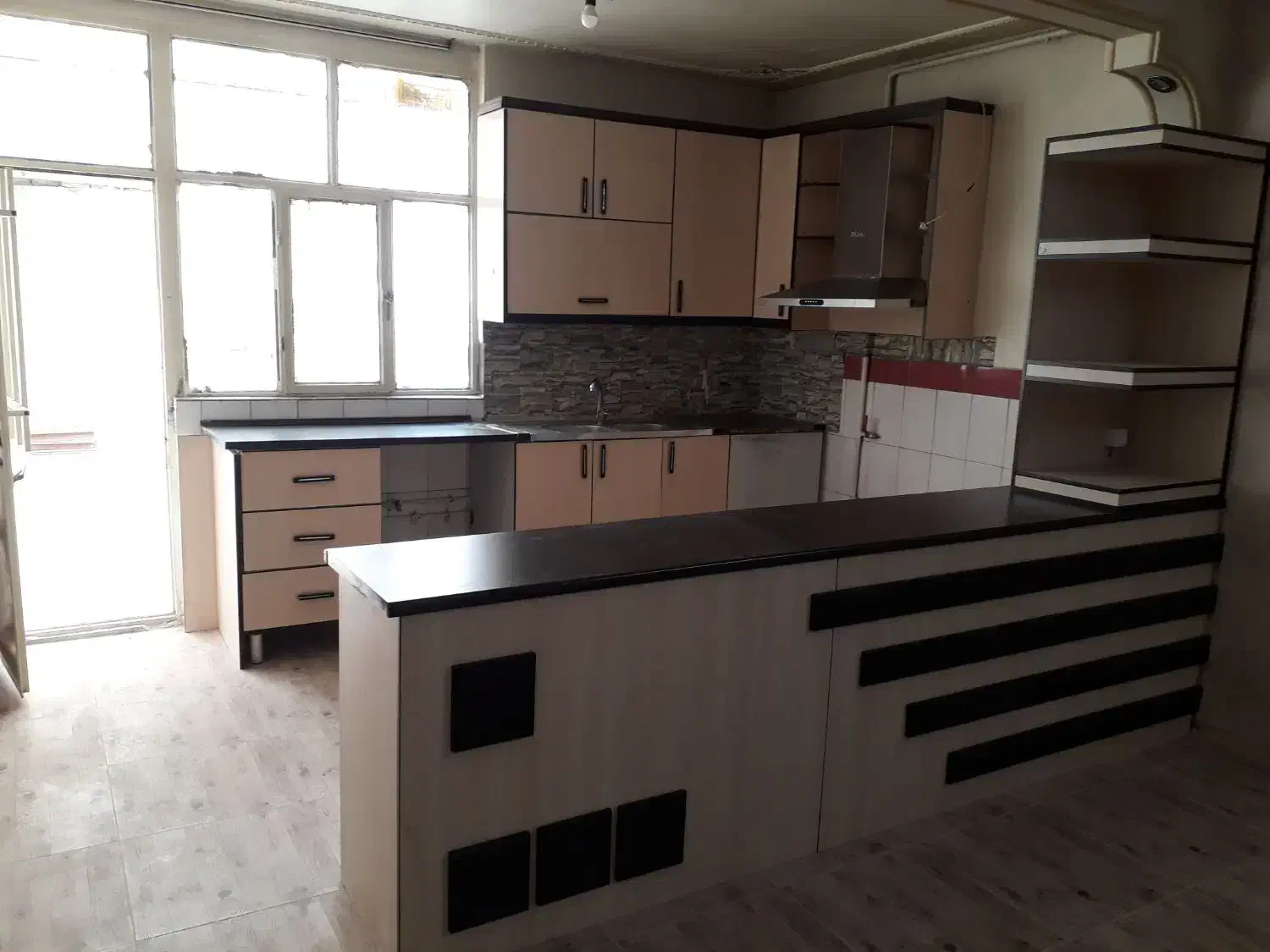 فروش فوری ( آپارتمان 85 متر ) رجایی (خاتون آباد)|فروش آپارتمان|پاکدشت, خاتون آباد|دیوار