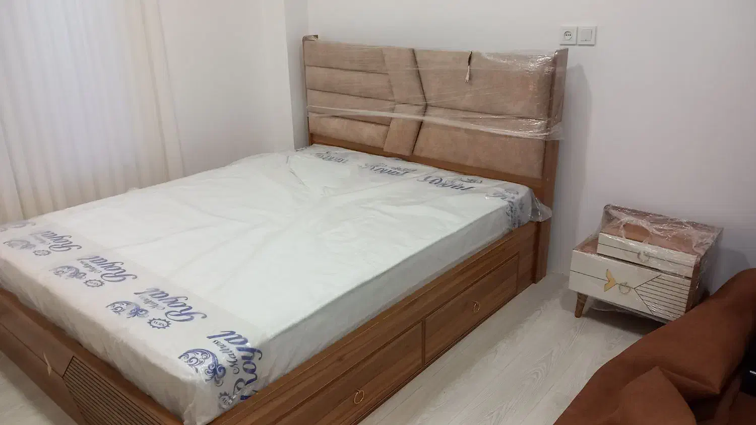 تخت خواب|تخت و سرویس خواب|فراغی, |دیوار