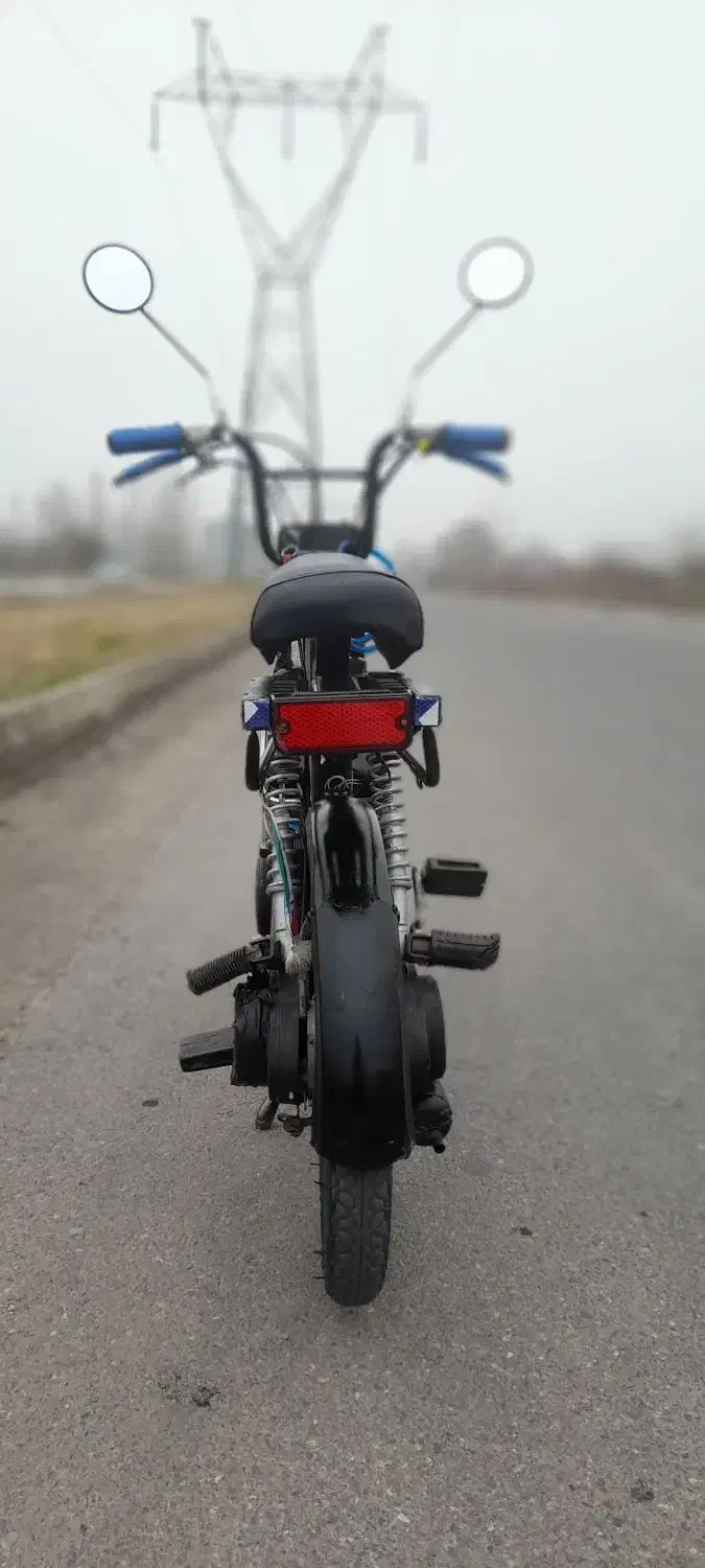 براوو خاص|موتورسیکلت|آستانه اشرفیه, |دیوار