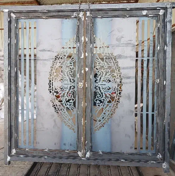 جوشکاری درب،پنجره و سازه های فلزی اقساط آسان|خدمات پیشه و مهارت|آباده, |دیوار