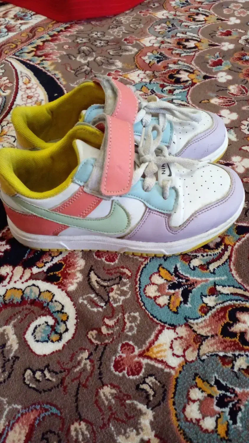 کتونی دخترانه وپسرونه(اسپرت) و لباس دخترانه|کفش و لباس بچه|سمنان, |دیوار