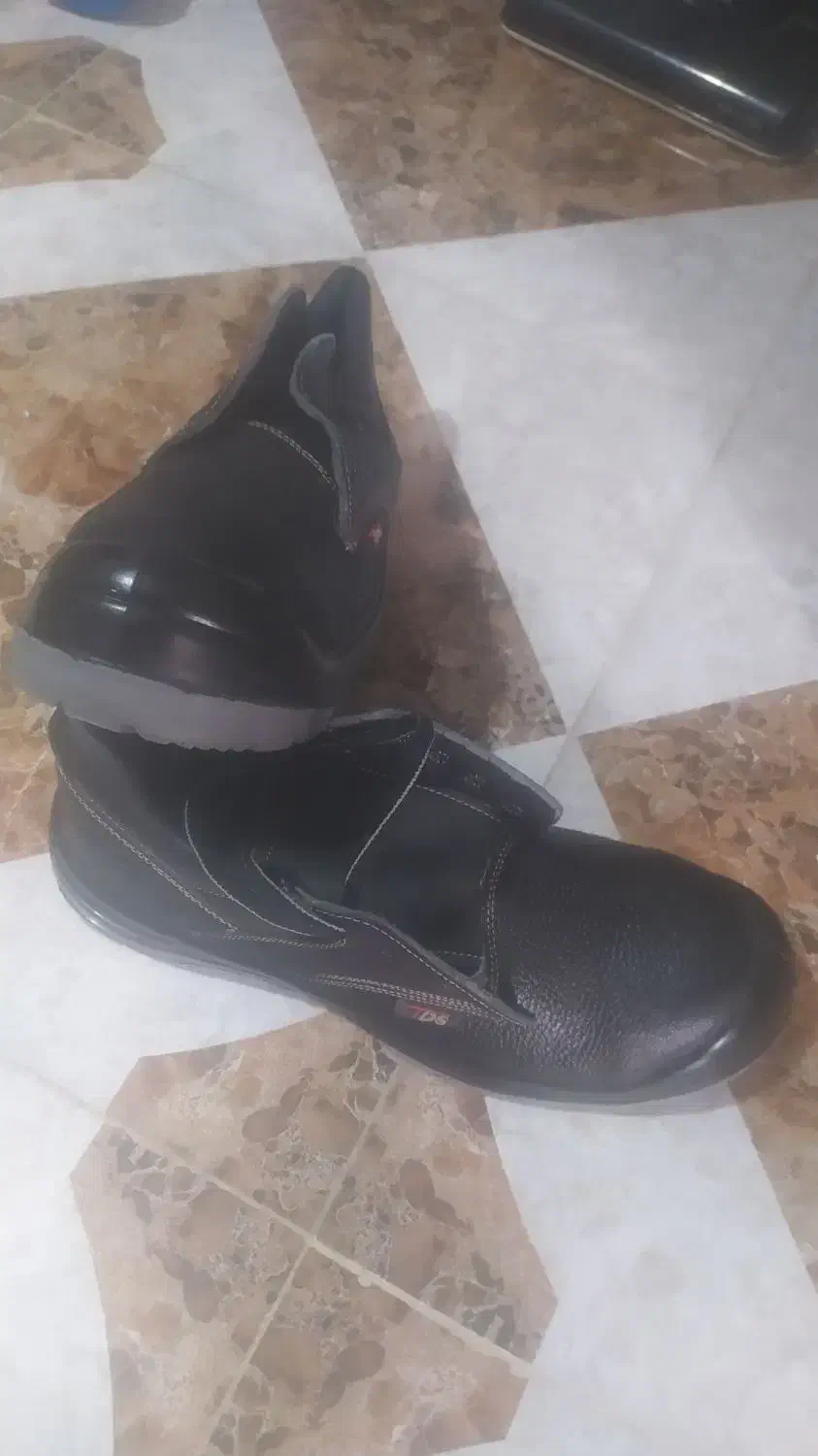 کفش ایمنی|کیف، کفش، کمربند|پاکدشت, پاکدشت (مامازند)|دیوار