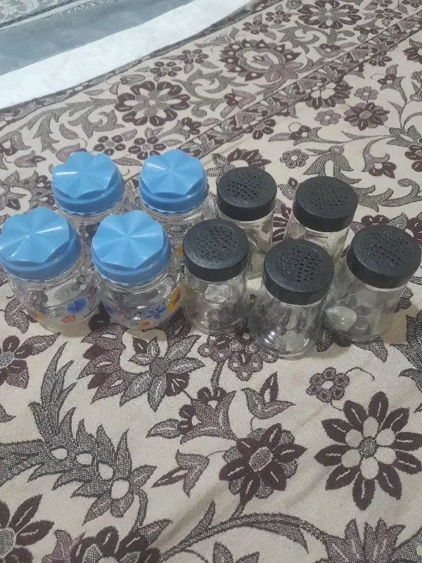 جای ادویه|ظروف نگهدارنده، پلاستیکی، یک‌بارمصرف|قدس, شهر‌قدس|دیوار