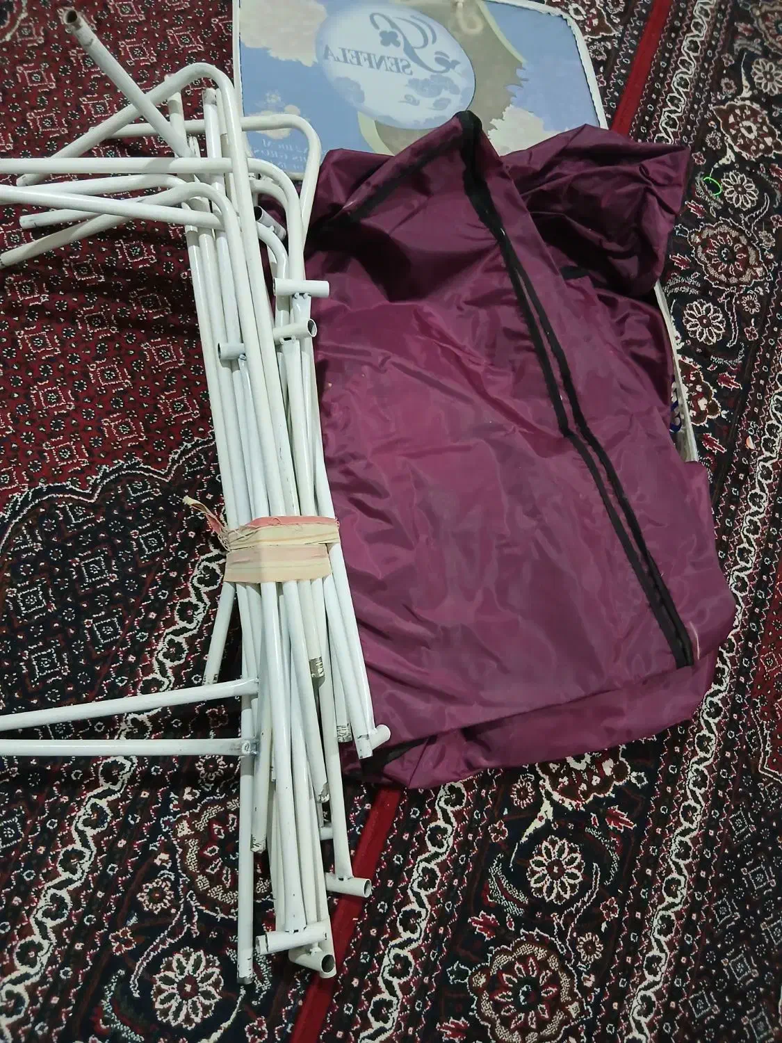 جای رختخواب|بندرخت و رخت‌آویز|بروجرد, |دیوار