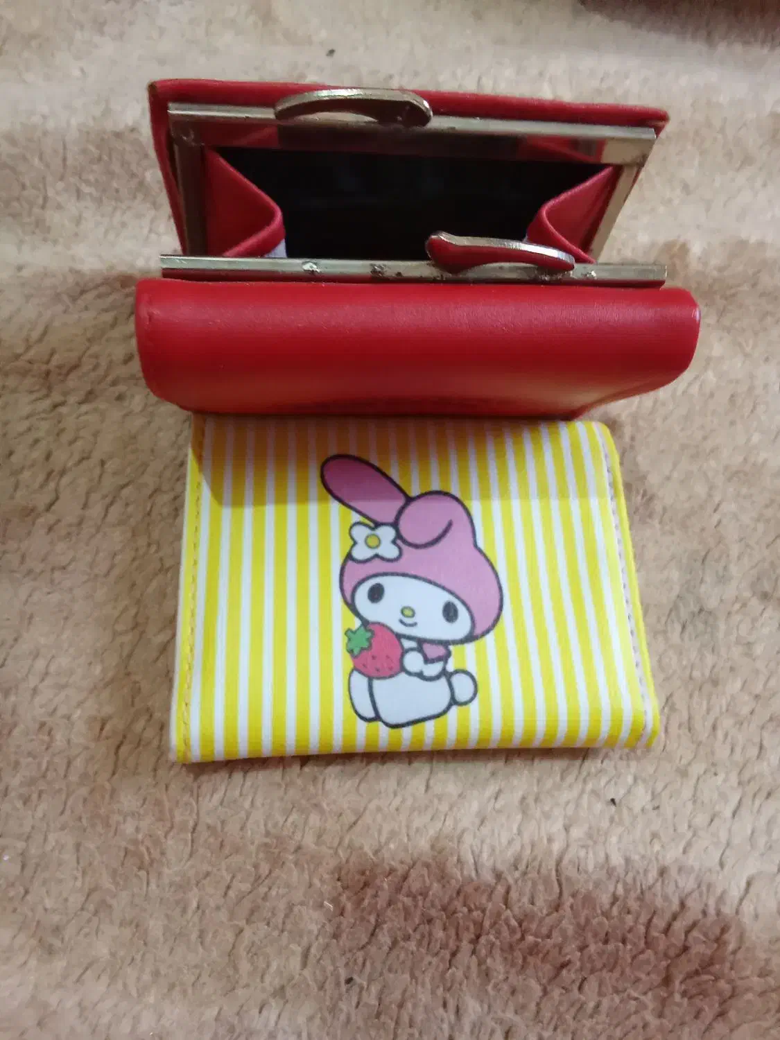 کیف عابربانک|کیف، کفش، کمربند|آستانه اشرفیه, |دیوار