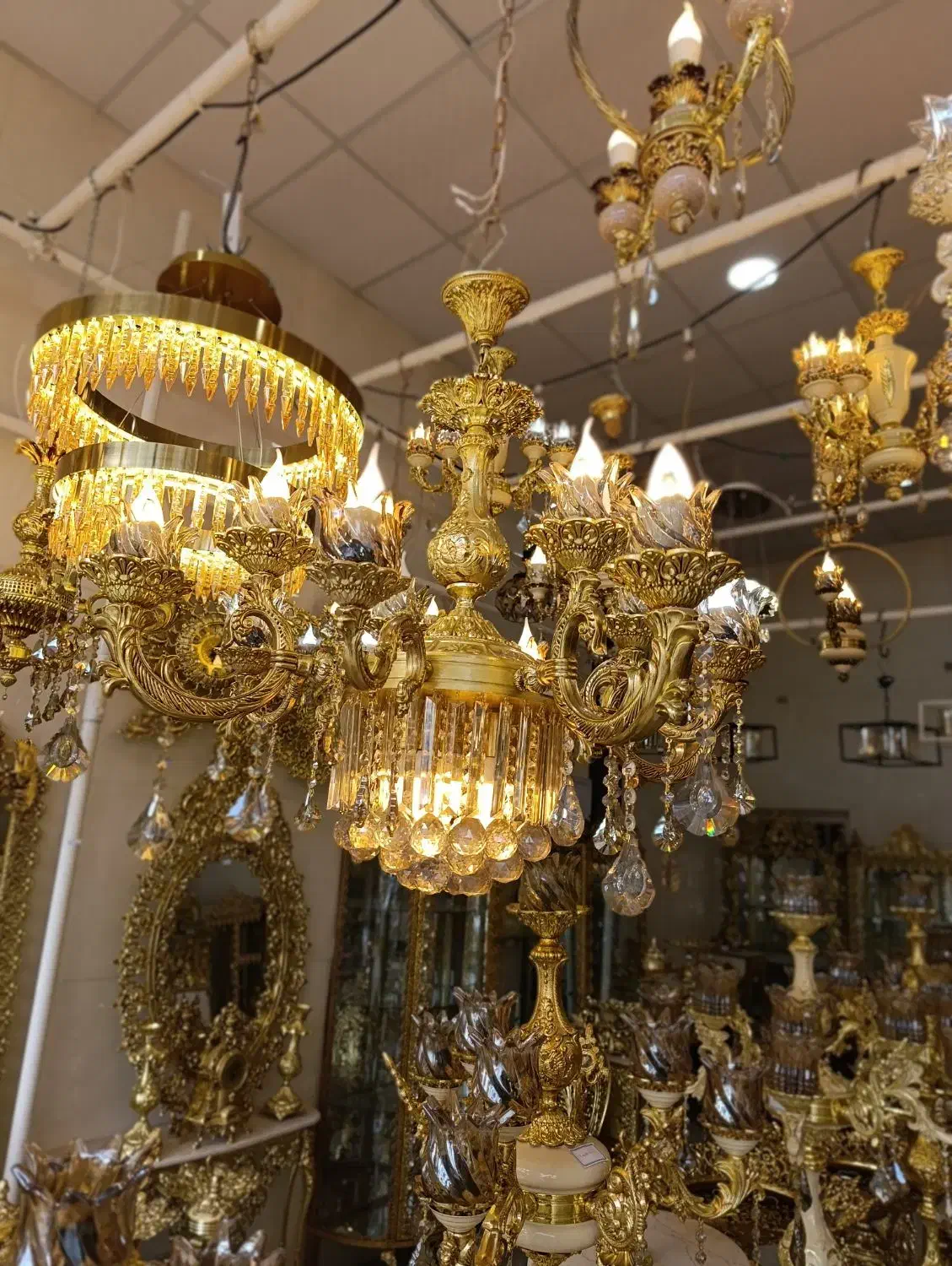 لوستر شاه عباسی لوستر کنارسالنی لوستر کاپی|لوستر و چراغ آویز|مشهد, حسین‌آباد|دیوار