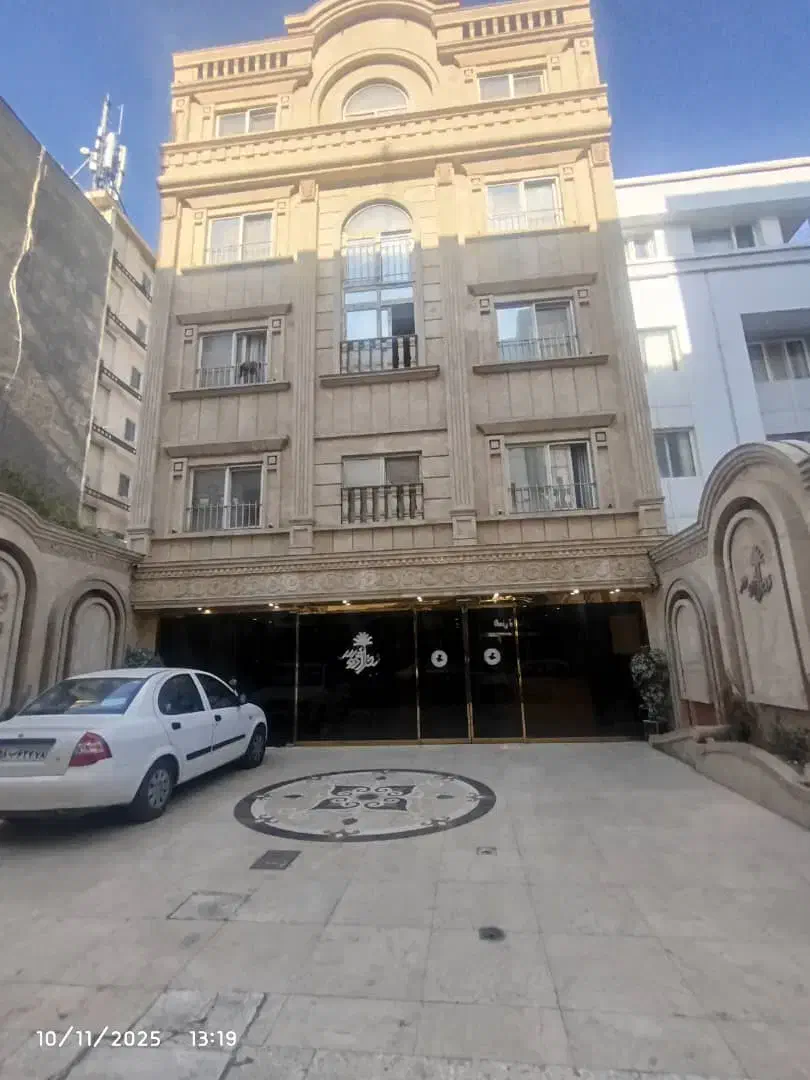 نیازمند دندانپزشک پروانه دار جهت همکاری در کلینیک|استخدام درمانی، زیبایی، بهداشتی|مشهد, احمدآباد|دیوار