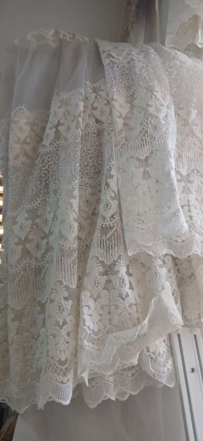 پرده در حد نو اصلا زیاد استفاده نشده|پرده، رانر، رومیزی|ارومیه, |دیوار