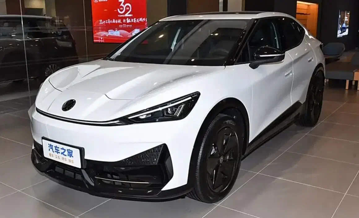 ID unyx Pure/ماموت خودرو /mammut/مدل 2025|خودرو سواری و وانت|تهران, چوب تراش|دیوار