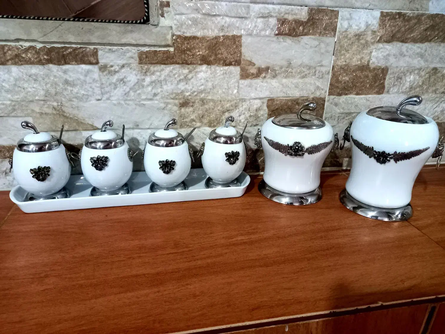 جا ادویه ای|ظروف سرو و پذیرایی|فیروزآباد (فارس), |دیوار