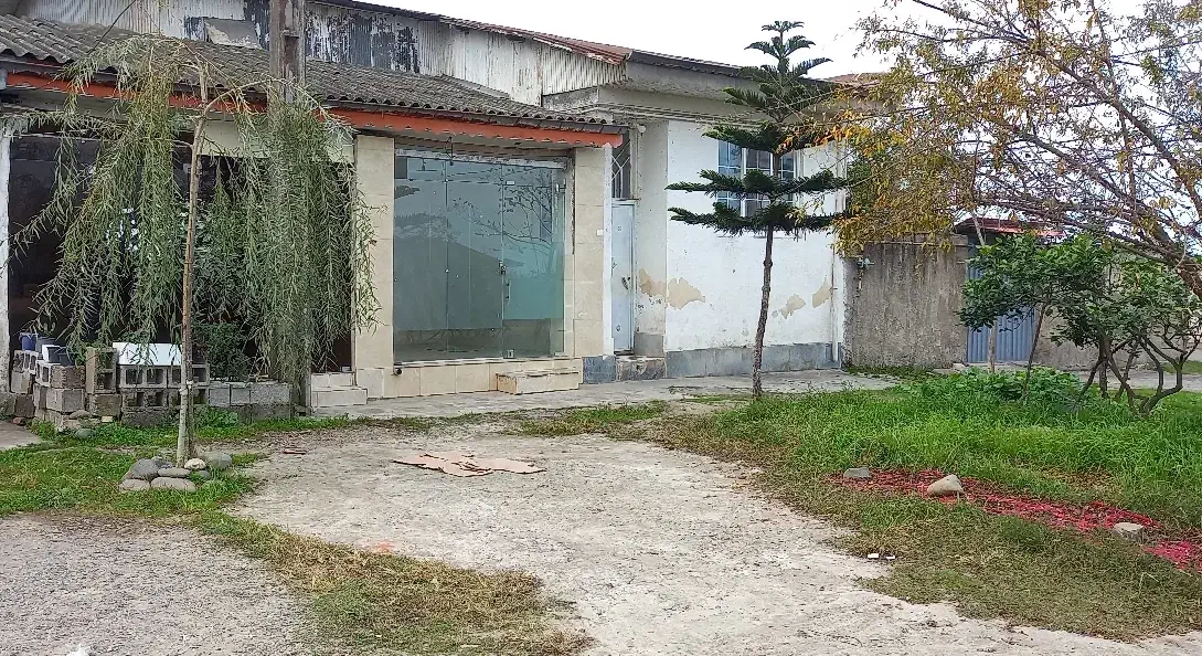 ۲ دهنه مغازه جنب همدیگه نخودچر ولوکس انبار|اجارهٔ مغازه و غرفه|رشت, خرسندی|دیوار