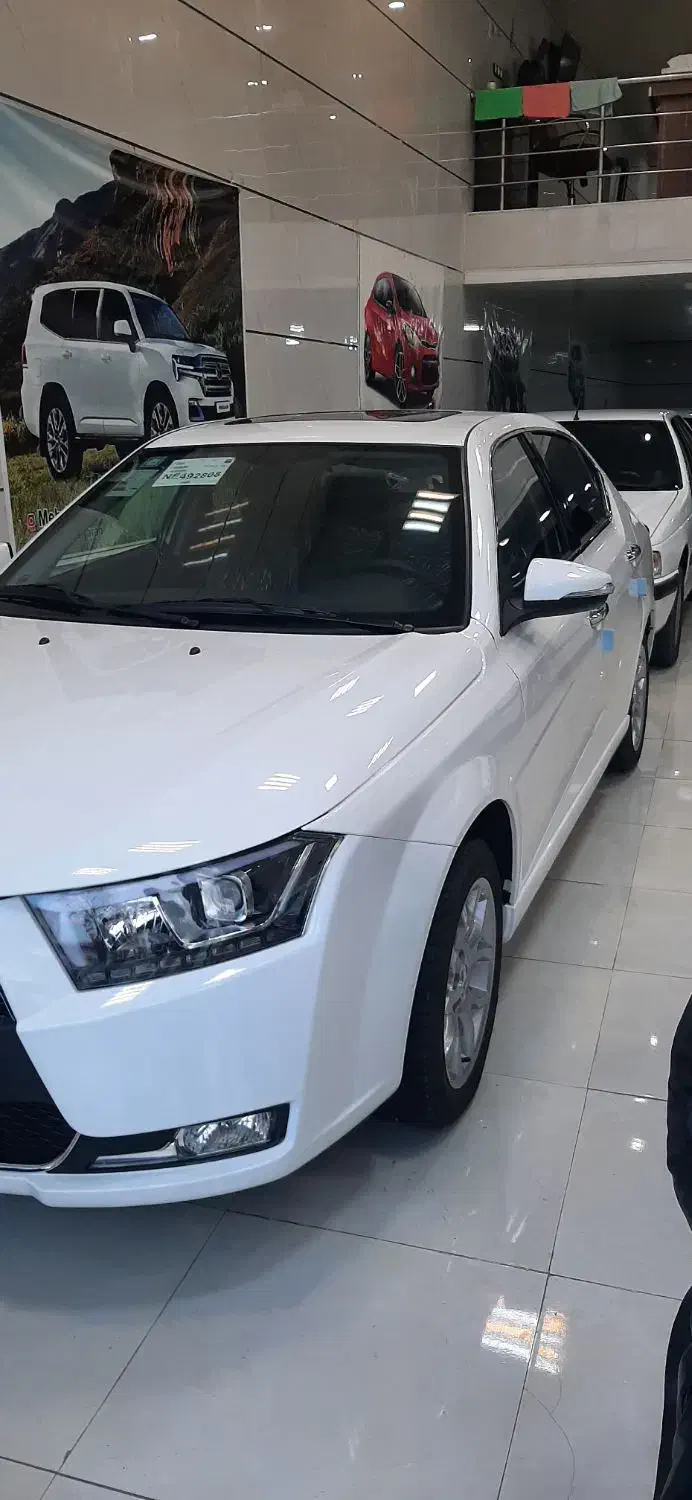 دنا پلاس۶ دنده توربو صفر خشک مدل ۱۴۰۱.۹|خودرو سواری و وانت|کرمانشاه, |دیوار