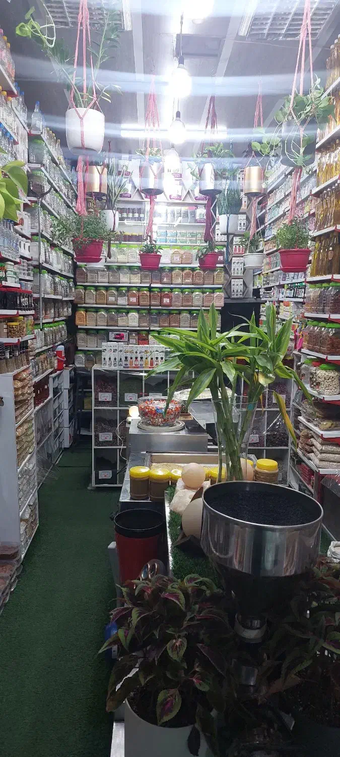 کارمند آقا جهت کار در عطاری|استخدام بازاریابی و فروش|تهران, تهرانپارس غربی|دیوار