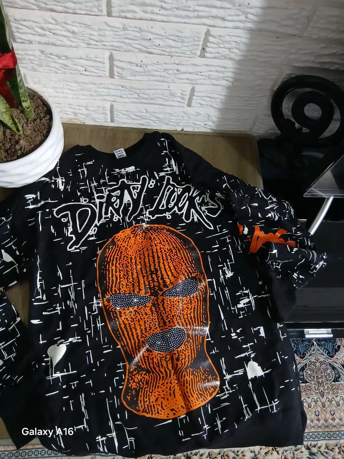 لباس|کفش و لباس بچه|رشت, آزادگان|دیوار