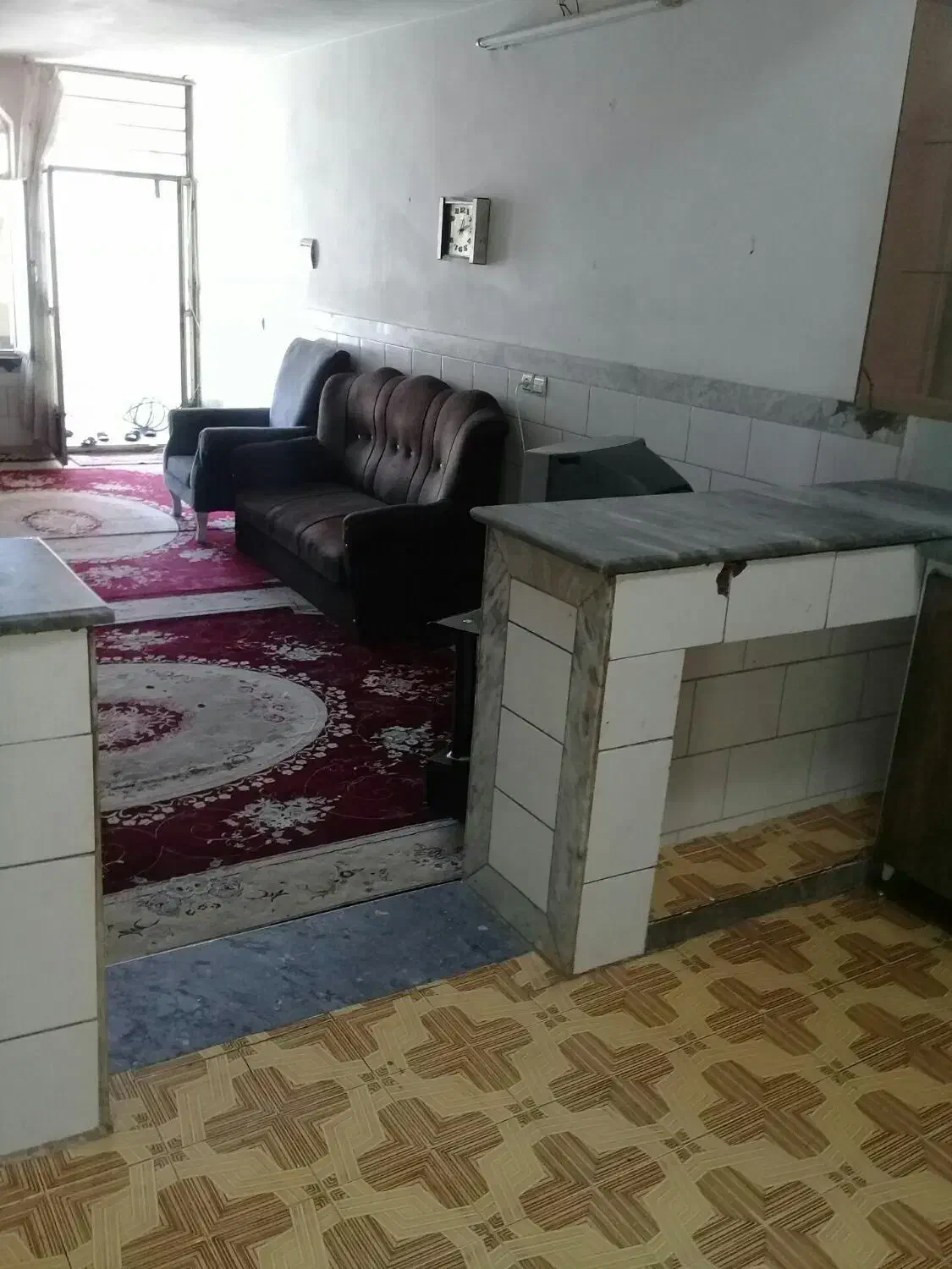 سوئیت مبله همکف|اجارهٔ کوتاهمدت آپارتمان و سوئیت|کرمان, |دیوار