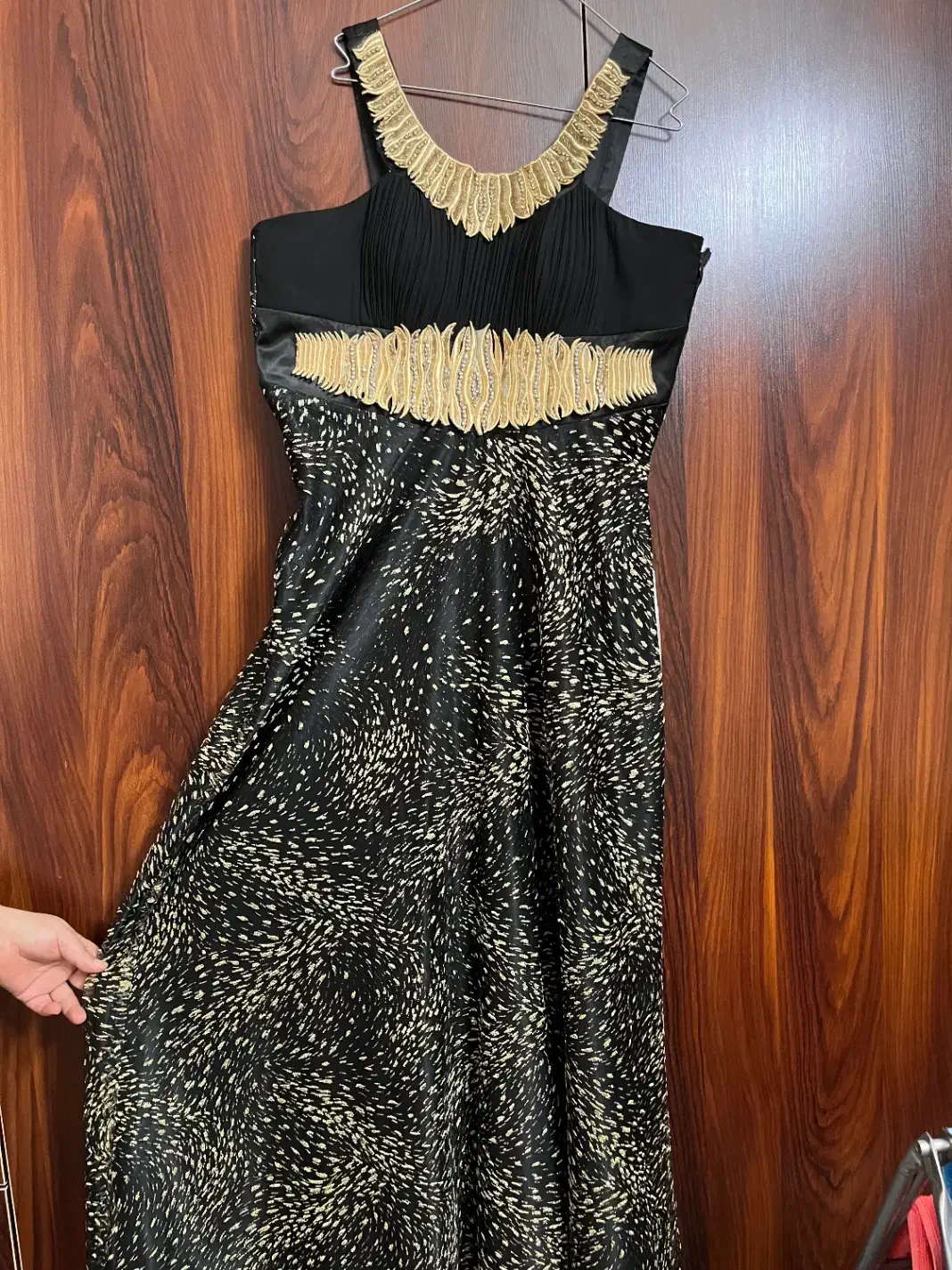 پیراهن مجلسی|لباس|شازند, |دیوار