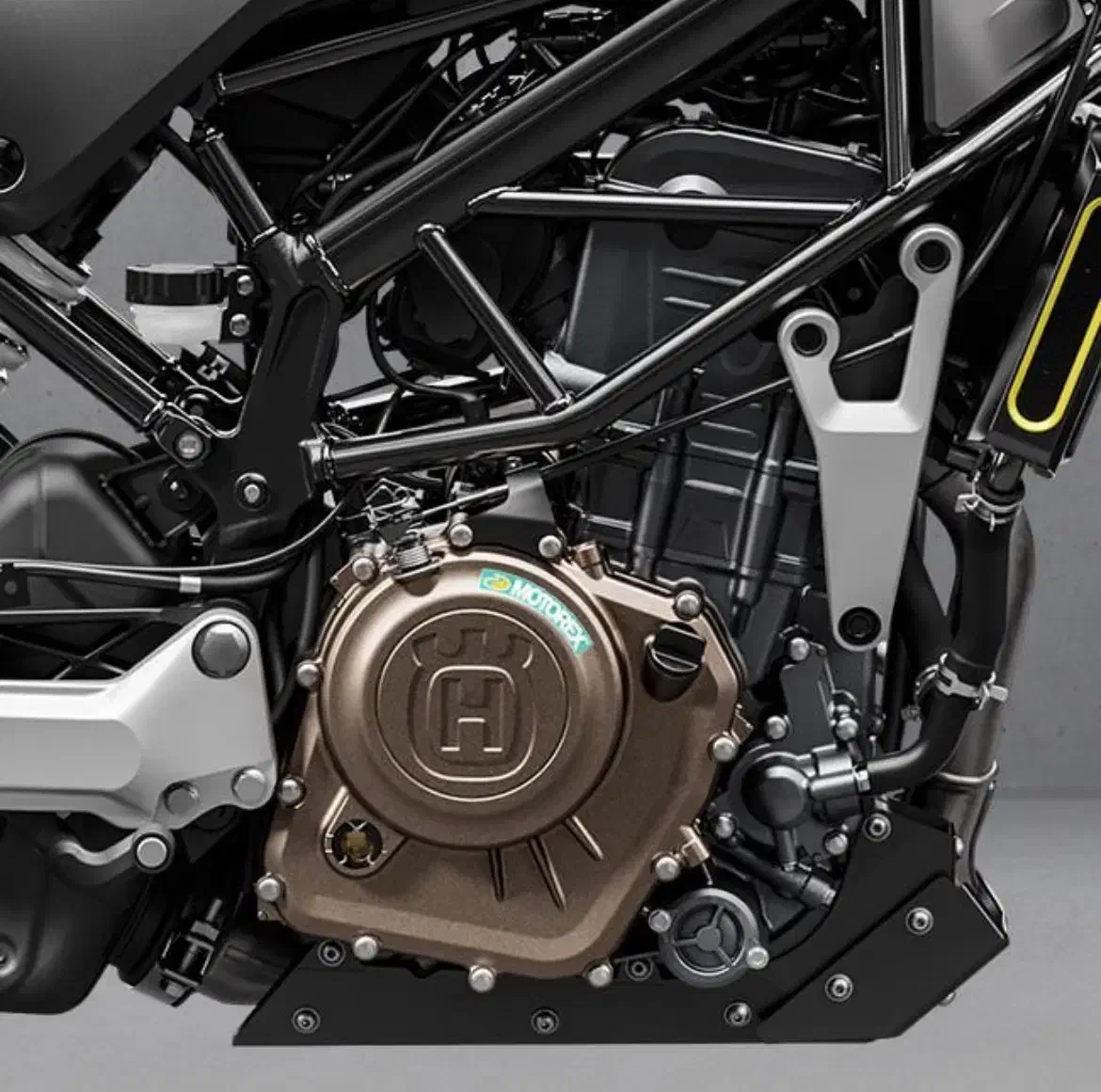 هاسکوارنا اسوارتپیلن ۱۴۰۱|موتورسیکلت|تهران, سعادتآباد|دیوار