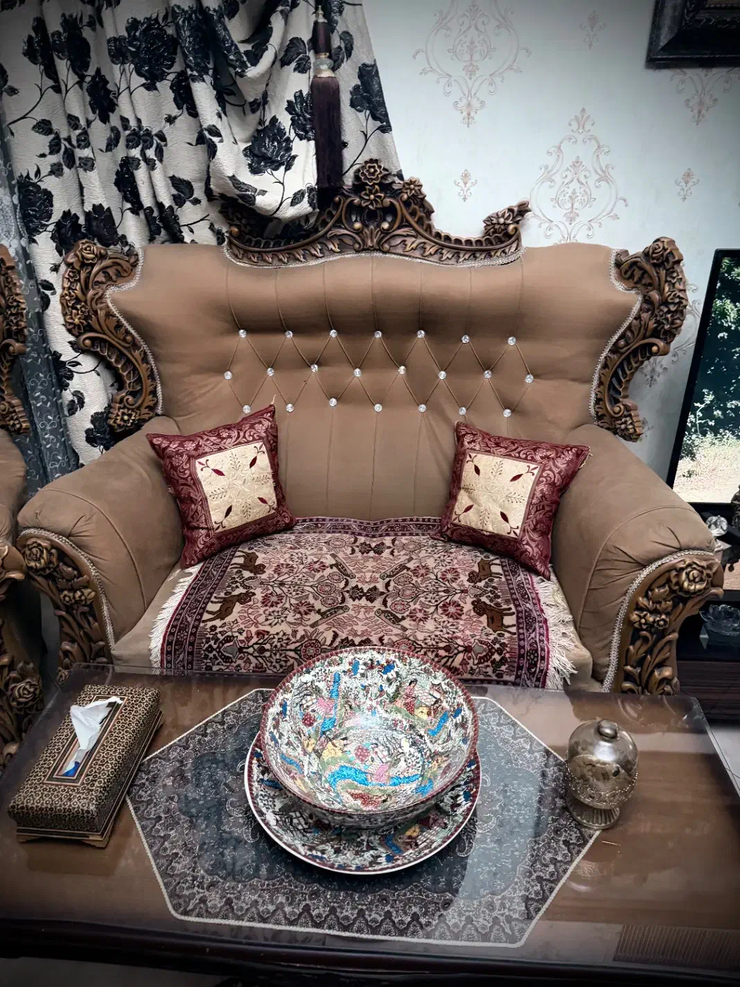 مبلمان ۹نفره قهوه ای|مبلمان خانگی و میز عسلی|تهران, حکمت|دیوار