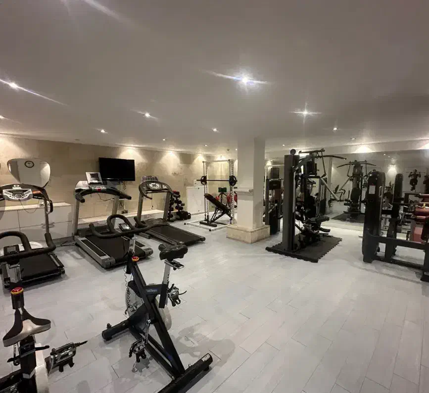 ۳۸۰ مترلاکچریدر یکی ازخاصترین سازه ها/قابل تهاتر|فروش آپارتمان|قم, سالاریه|دیوار