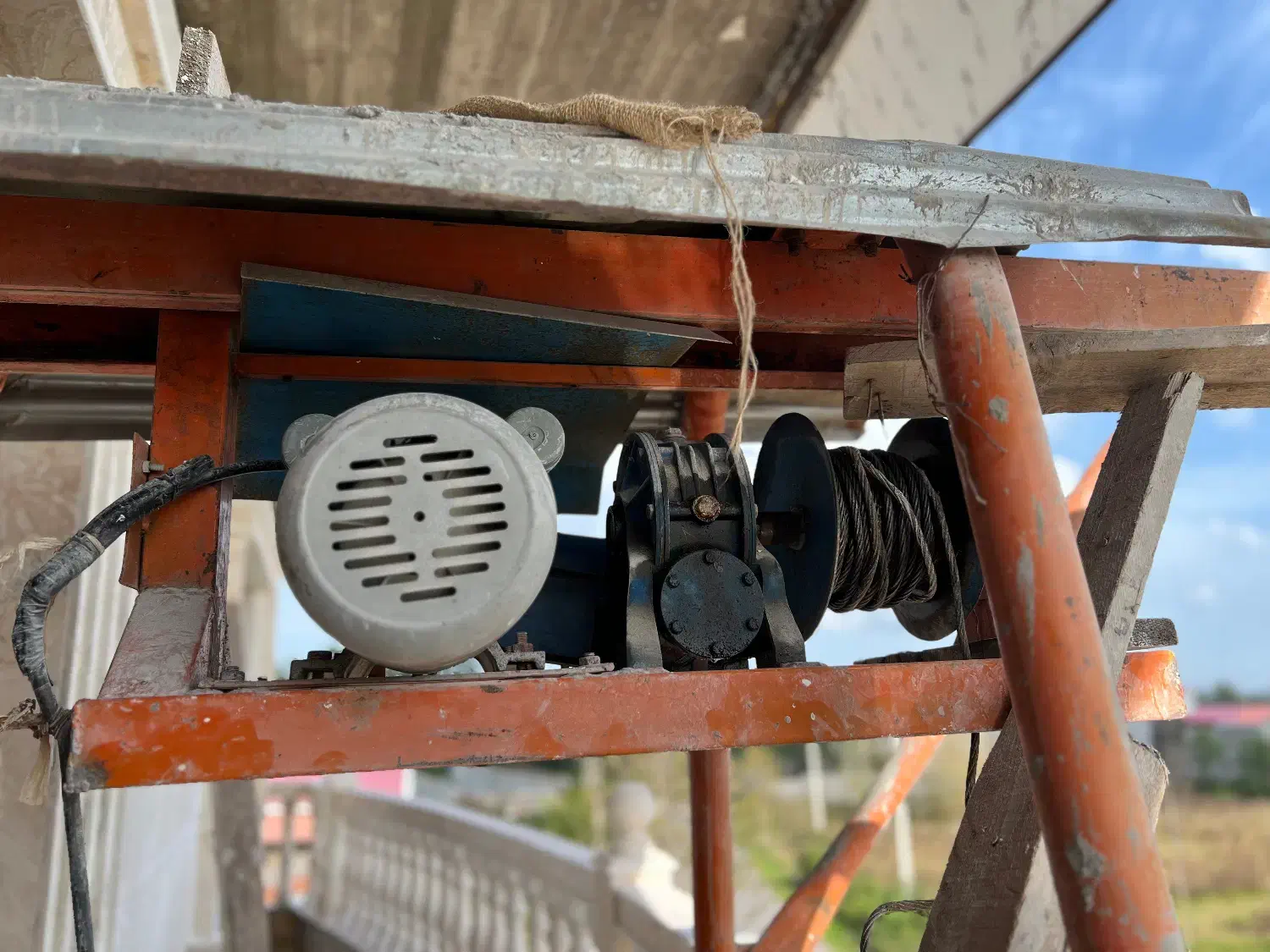 بالابر سااختمانی سالم سالم|مصالح و تجهیزات ساختمان|خمام, |دیوار