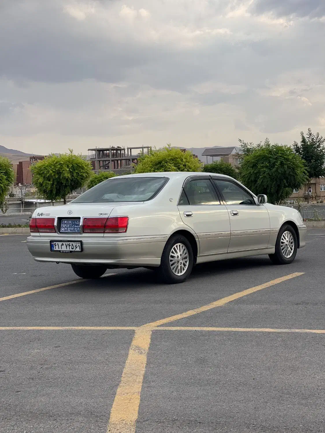 تویوتا کراون ۲۰۰۴|خودرو سواری و وانت|سقز, |دیوار