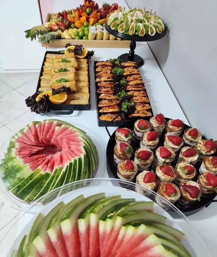 فینگرفود دسر میوه آرایی کیک|خدمات پذیرایی، مراسم|تبریز, |دیوار