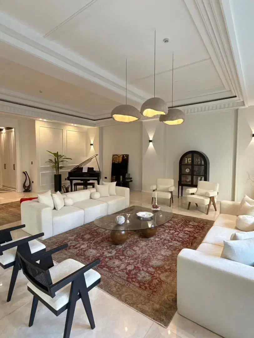 نیاوران ۲۰۰ متر تاپ لوکیشن تهران