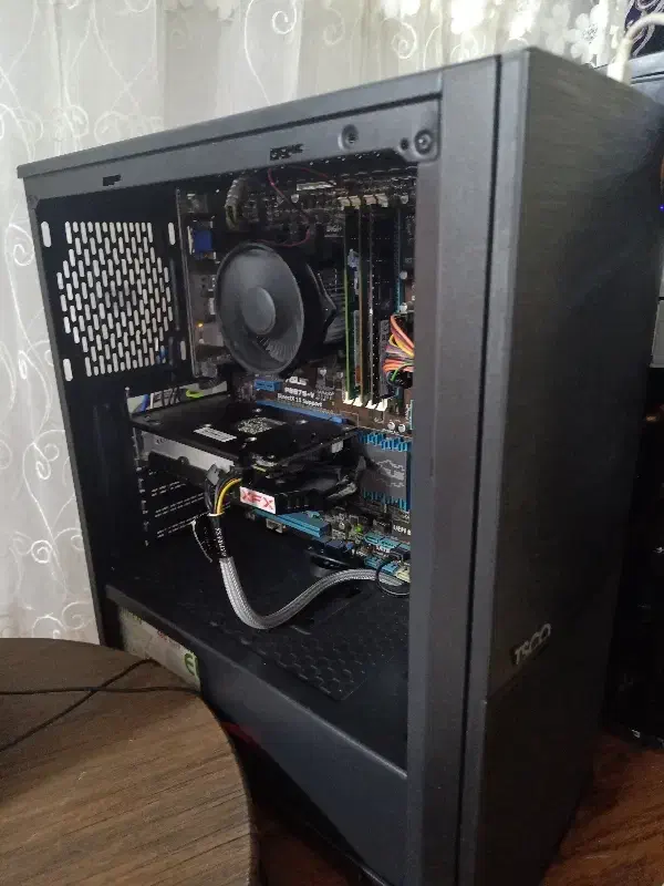 کیس گیمینگ وخانگی|رایانه رومیزی|مشهد, بهمن|دیوار