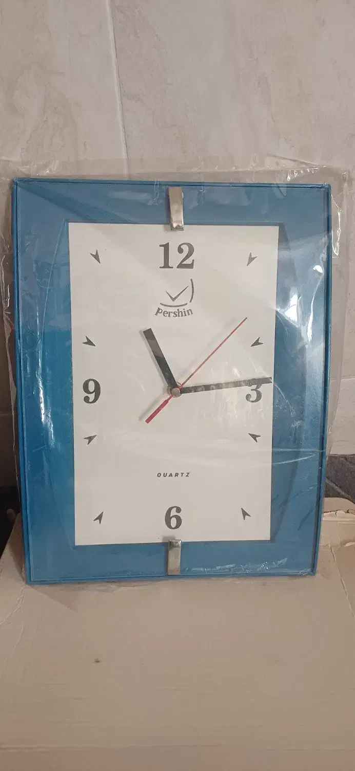 ۲ عدد ساعت|ساعت دیواری و تزئینی|کاشان, لتحر|دیوار