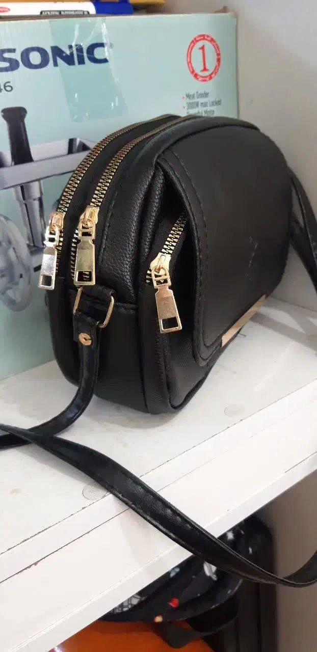 کیف رودوشی|کیف، کفش، کمربند|زرندیه, |دیوار