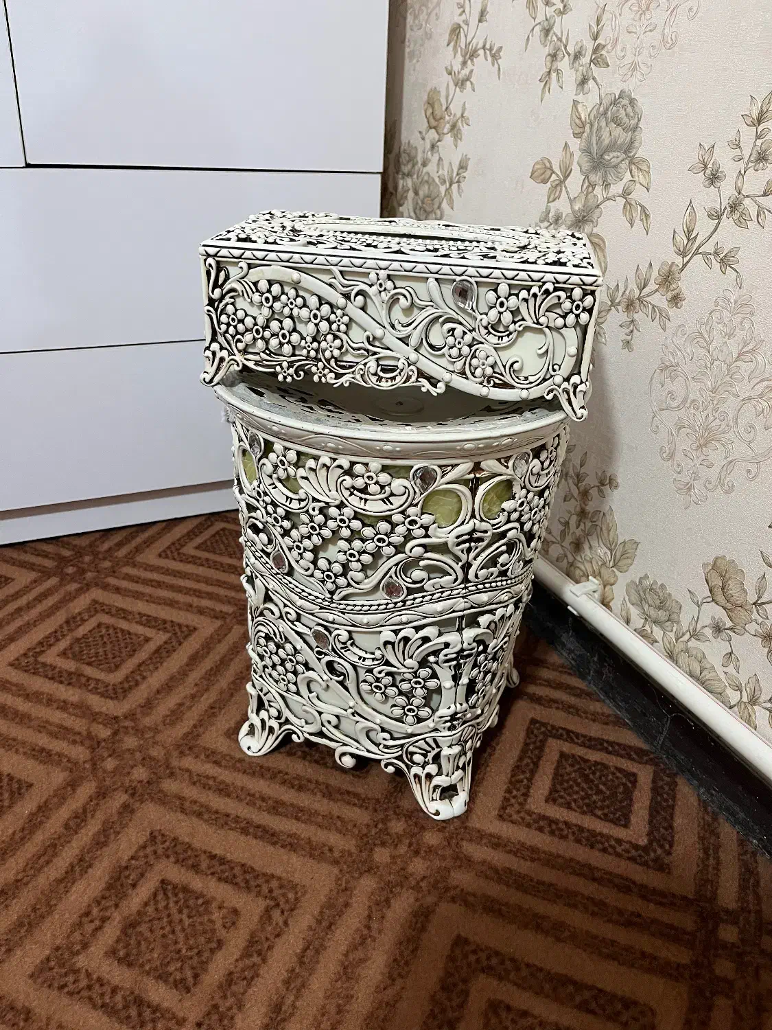 سطل و جادستمال کاغذی|صنایع دستی و سایر لوازم تزئینی|ابهر, |دیوار