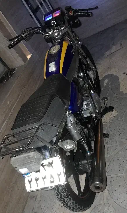 ۲۰۰پرواز|موتورسیکلت|بروجرد, |دیوار